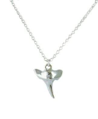 Collier dent requin femme argent