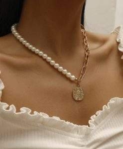 Collier maillons et medaille