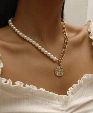 Collier maillons et medaille