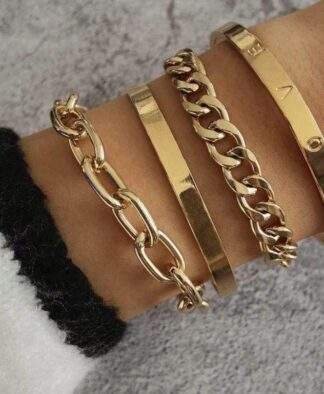 Ensemble de bracelets dores