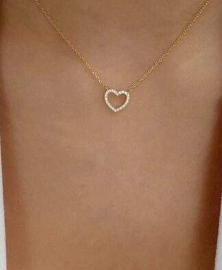 Collier pendentif coeur dore tendance 2024