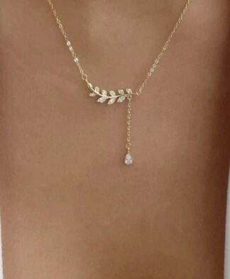 collier feuille de laurier tendance 2024