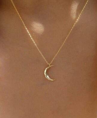 collier lune tendance 2024
