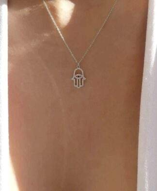 collier main fatma tendance 2024