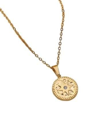 collier medaille etoile dore tendance 2024