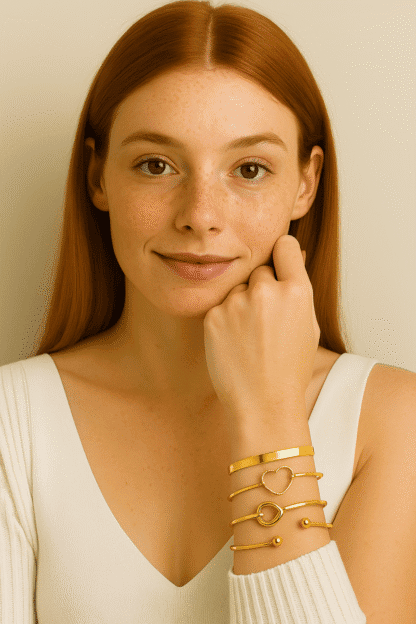 Bracelets modernes en or pour femmes, manchette fine, cœur ajouré, cercle et tête de flèche, accessoires tendance pour bijoux de style chic et minimaliste.